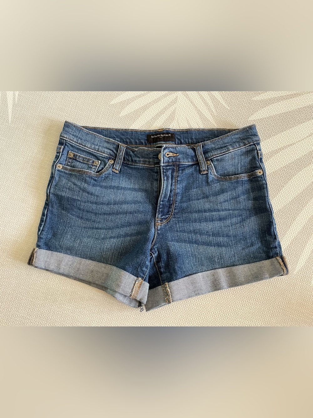 Banana Republic Blue Denim Cuffed Women's Shorts